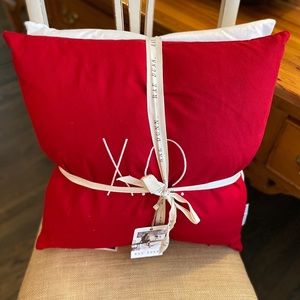 Rae DUNN XO Pillows ♥️ - SET OF 2 - Brand new!